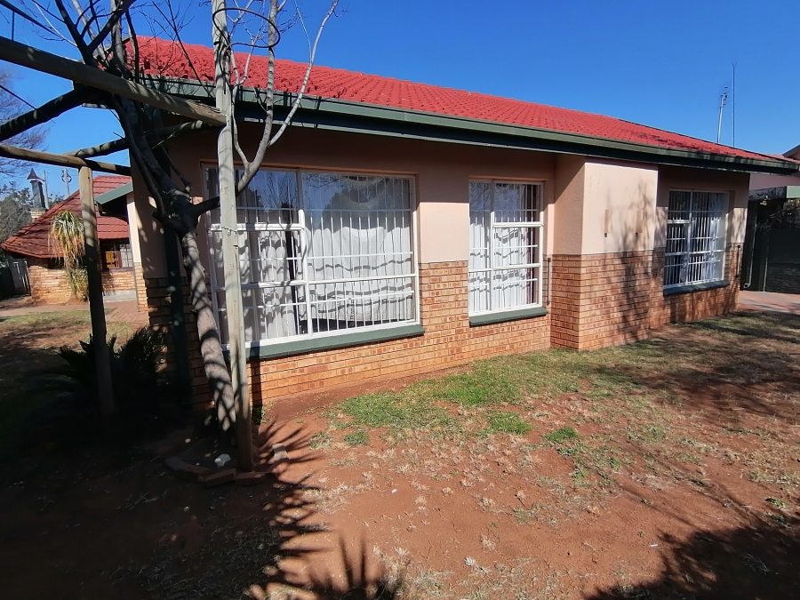 3 Bedroom Property for Sale in Orkney Park North West